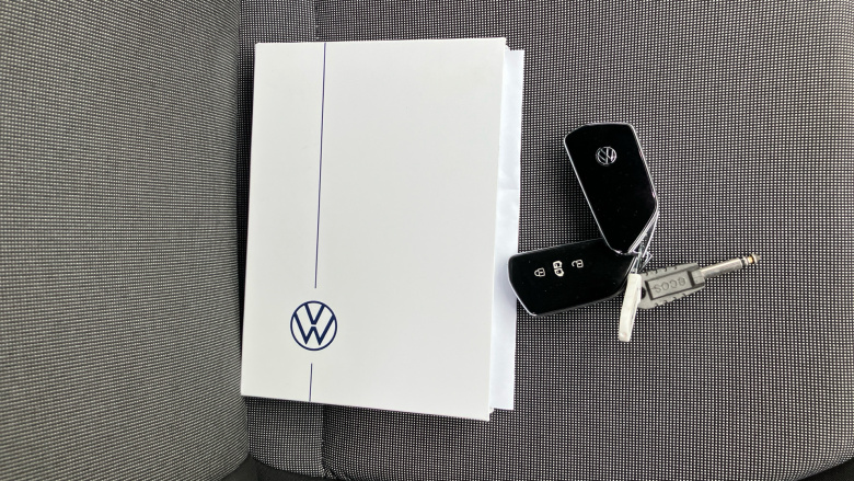 Volkswagen Crafter Cr35 Mwb Diesel 2.0 TDI 140PS Commerce Plus High Roof Van Auto